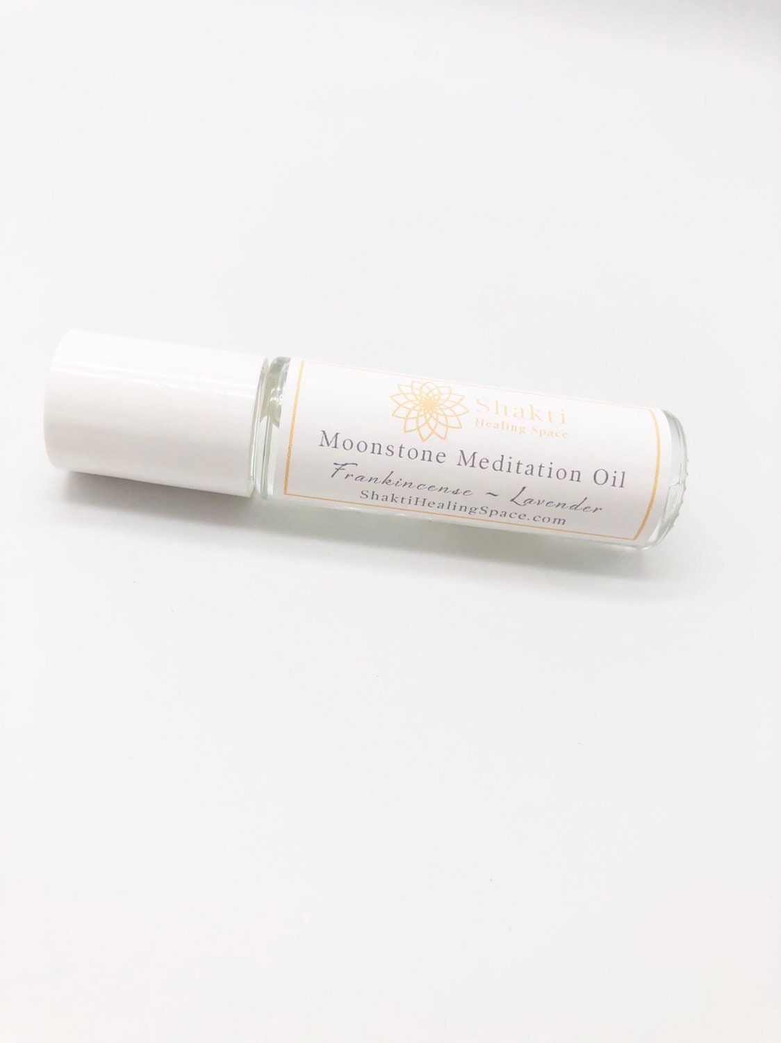 Essential oil meditation oil roller