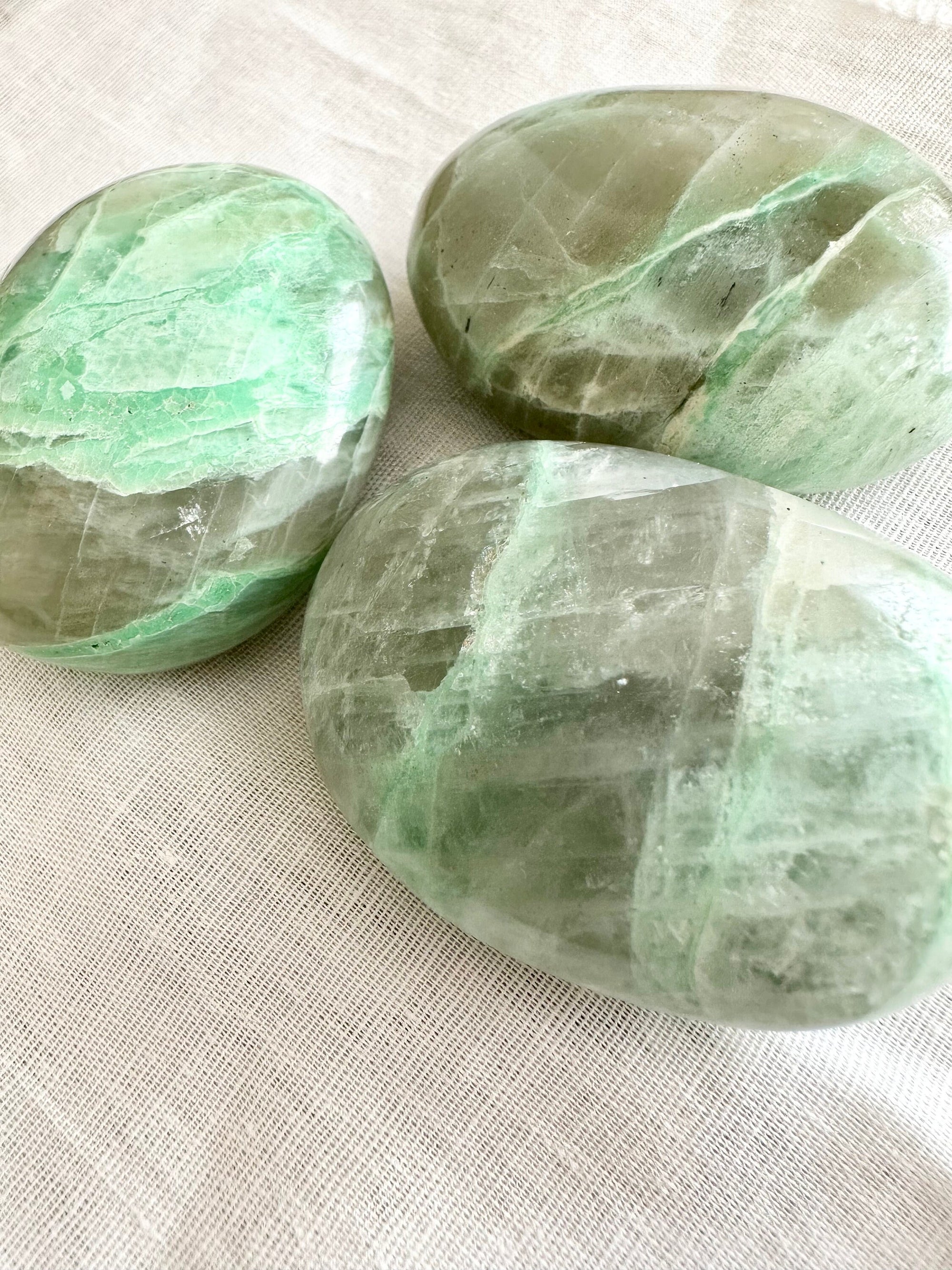 Green Moonstone Palm Stone (Garnierite)
