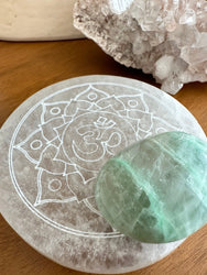 Green Moonstone Palm Stone (Garnierite)