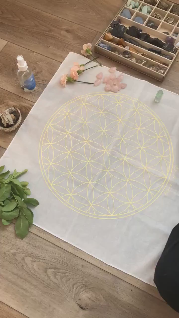 Crystal grid flower of life using spiritual tools