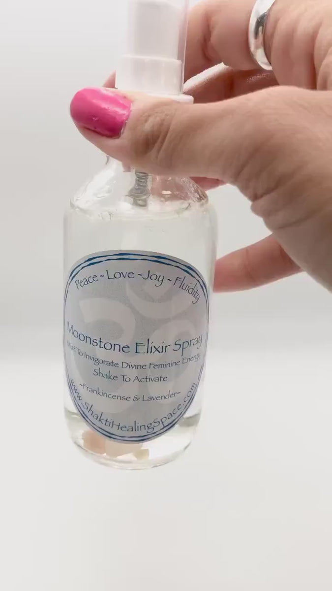 Aromatherapy aura mist spray of Frankincense and Lavender essential oils
